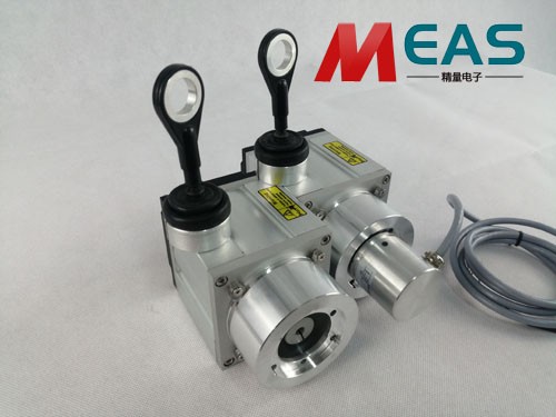 ���ⶨ������λ�ƾ��a���������Ա��F��������