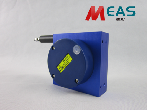 �������λ�ƾ��a�����F���φ��}��С���̴�Ҏ��� 